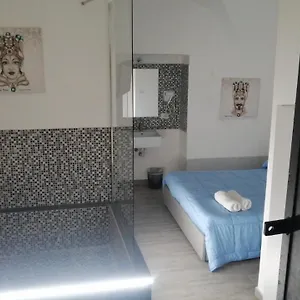 teste-di-moro-rooms.taorminaitalyhotels.com/
